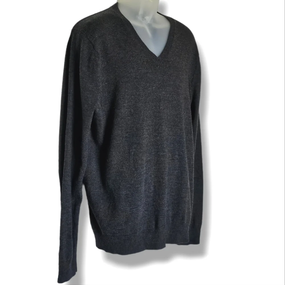 Banana Republic Sweater Mens Size XL Extra Fine Merino Wool‎ V-Neck Gray Preppy